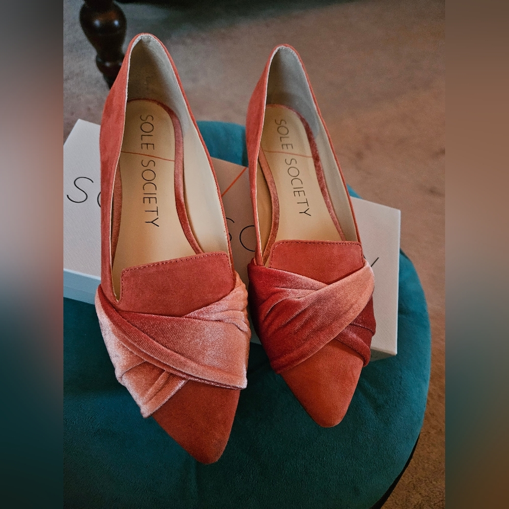 Sole Society Lydiah Suede Flat  Firefly Size 9.5